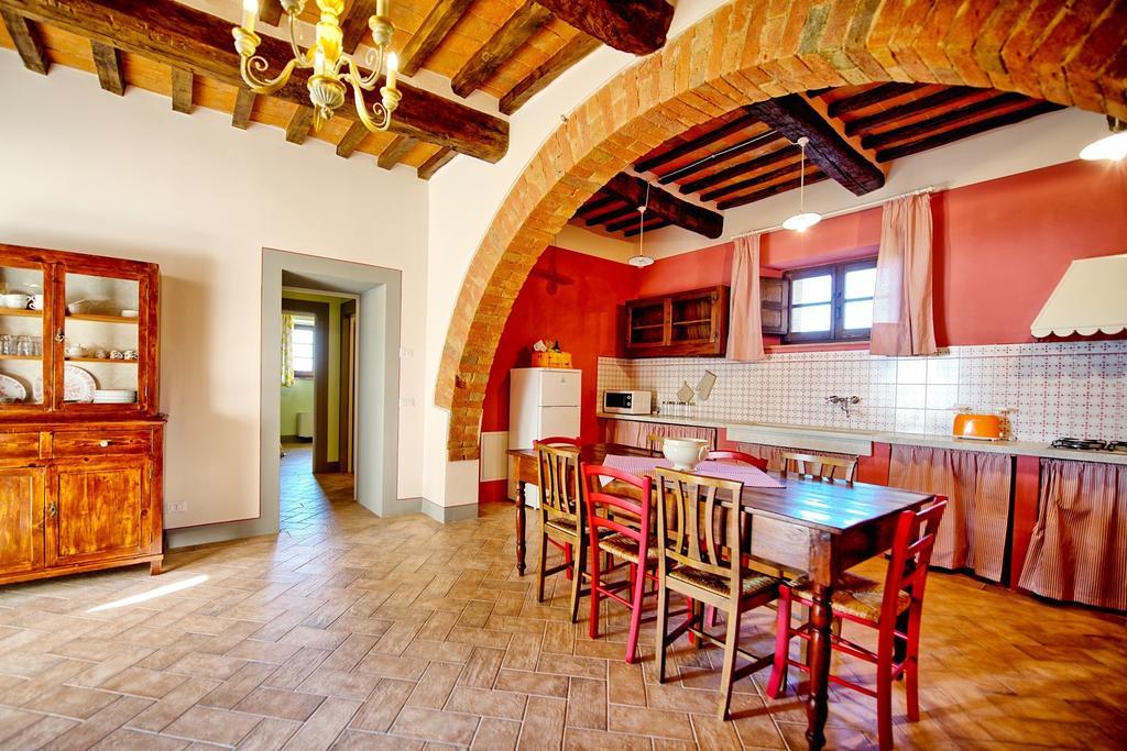 Romina By Posarellivillas Valiano Room photo